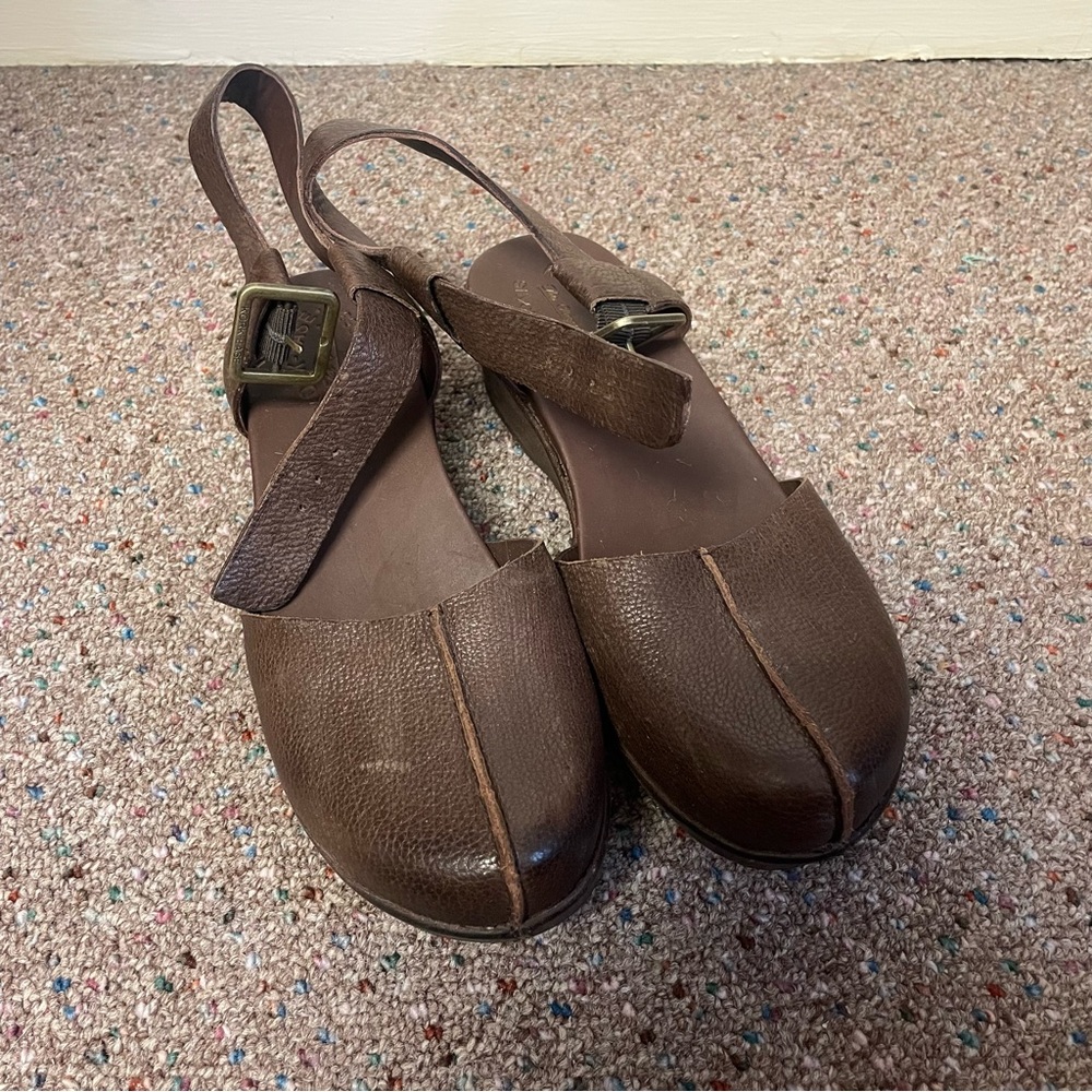Kork-Ease Women’s Sandals Size 9M Straps Leather Upper Brown Buckle